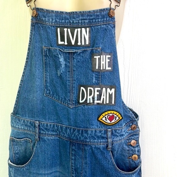 Forever 21 - Livin The Dream Patchwork Distressed Overalls Size 28 - Picture 3 of 15